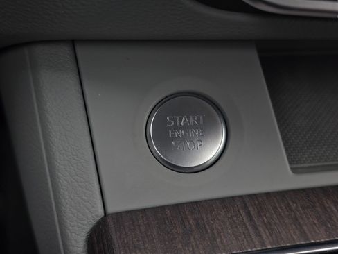 Used 2022 Audi Q5 2.0T Premium AWD/4WD image 45
