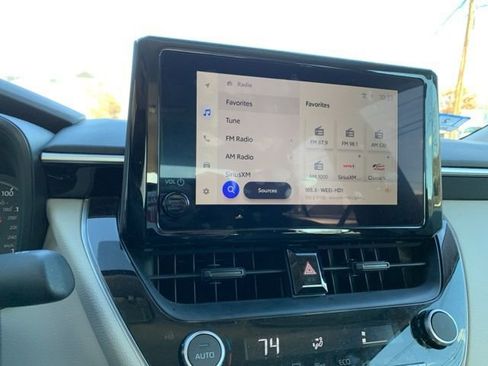 Certified 2025 Toyota Corolla LE image 18