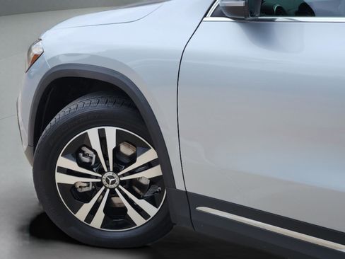 Used 2025 Mercedes-Benz GLA 250 image 25