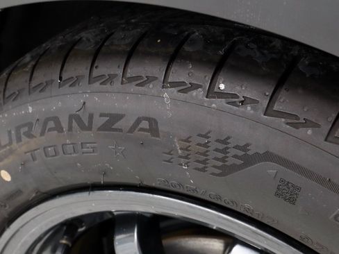 Used 2023 Toyota Prius LE image 19