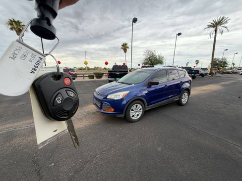 Used 2014 Ford Escape S FWD image 23