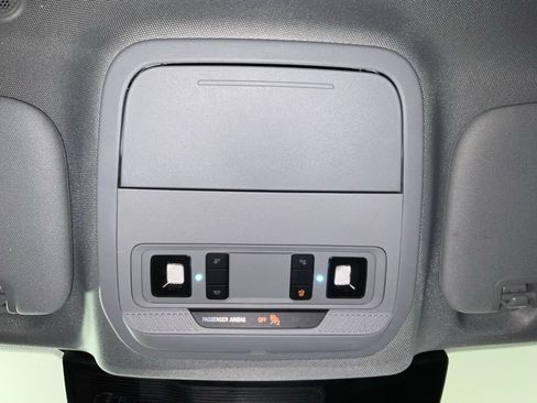 Used 2022 Ford Explorer XLT RWD image 22