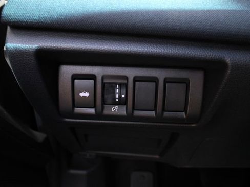 Used 2020 Subaru Legacy Premium AWD/4WD image 9