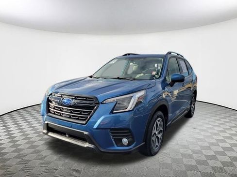 Certified 2022 Subaru Forester Premium image 3
