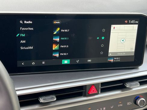 Certified 2025 Kia Sorento S image 22