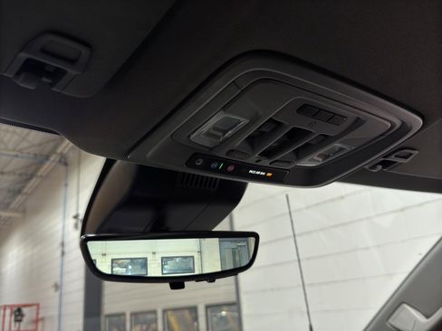 Used 2025 GMC Sierra 3500 Denali w/ Denali Reserve Package image 45