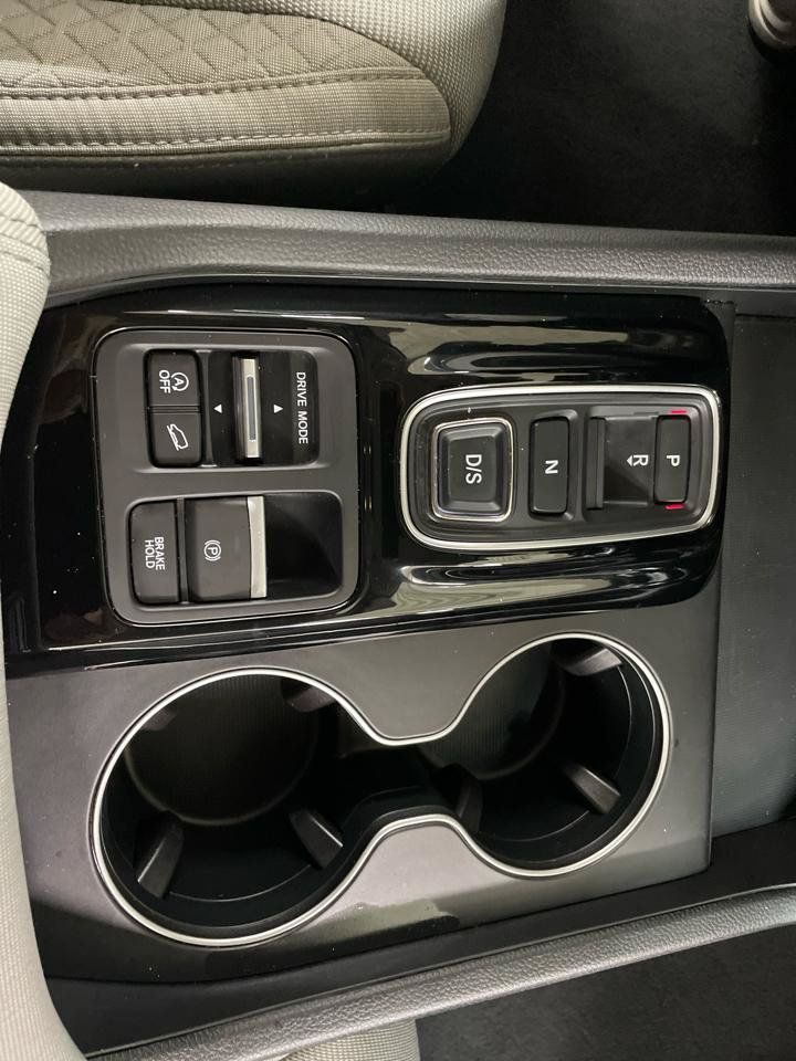 Used 2023 Honda Pilot LX image 20