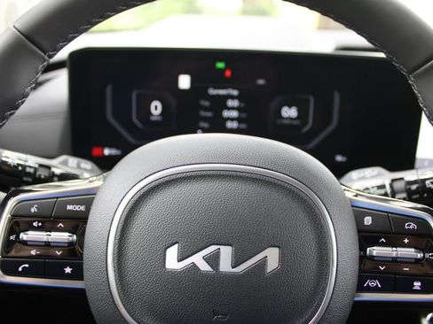 New 2026 Kia Carnival SX Prestige FWD image 34