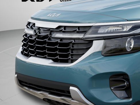 New 2026 Kia Seltos EX FWD image 13