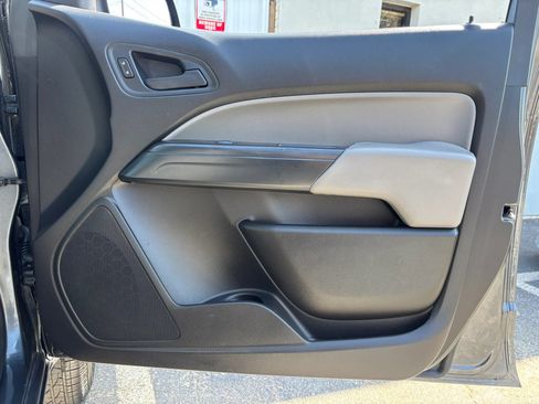 Used 2016 Chevrolet Colorado W/T w/ WT Convenience Package RWD image 32