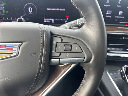 Used 2024 Cadillac Escalade ESV Premium Luxury Platinum image 19