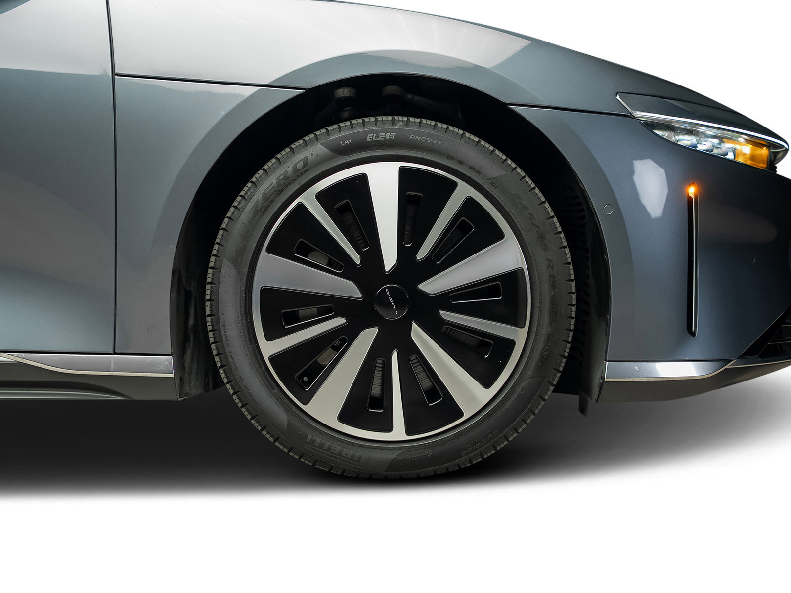 Used 2025 Lucid Air Touring AWD/4WD image 26