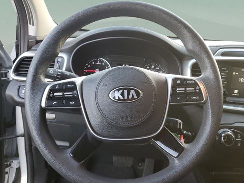 Certified 2019 Kia Sorento L image 22