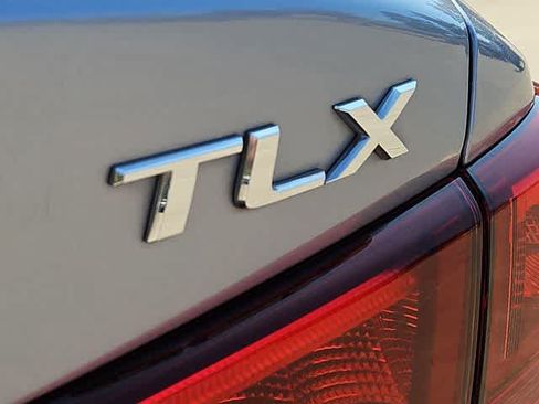 Used 2015 Acura TLX FWD image 11