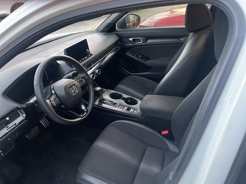 Used 2024 Honda Civic Sport image 6