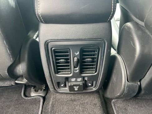 Used 2014 Jeep Grand Cherokee Limited w/ Trailer Tow Group IV AWD/4WD image 9