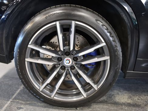 Used 2022 BMW X4 M image 11