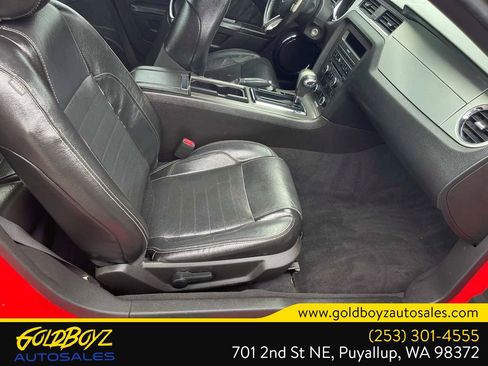 Used 2010 Ford Mustang Coupe RWD image 32