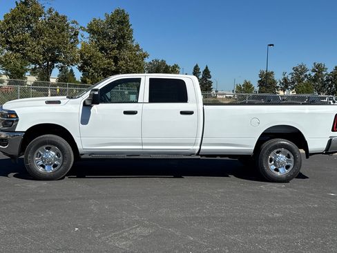 New 2026 RAM 2500 Tradesman AWD/4WD image 6
