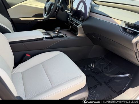 Used 2023 Lexus RX 350 Premium w/ Accessory Package (Z1) FWD image 11