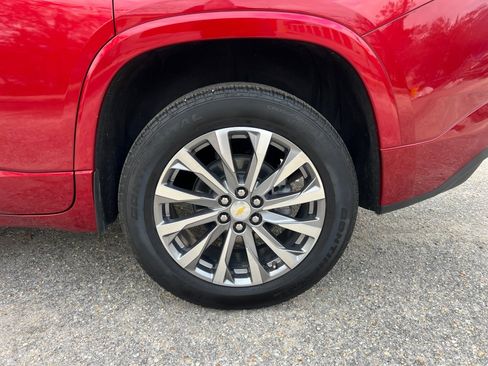 Used 2023 Chevrolet Traverse Premier w/ LPO, Floor Liner Package image 22