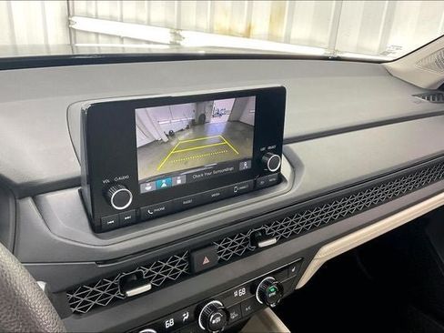 Certified 2024 Honda Accord EX image 28