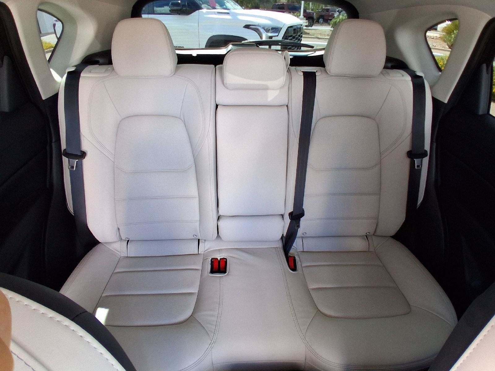 Used 2025 MAZDA CX-5 AWD 2.5 S w/ Preferred Package image 33