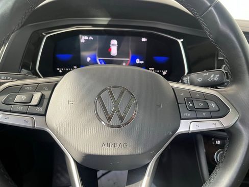 Certified 2022 Volkswagen Jetta SE image 20