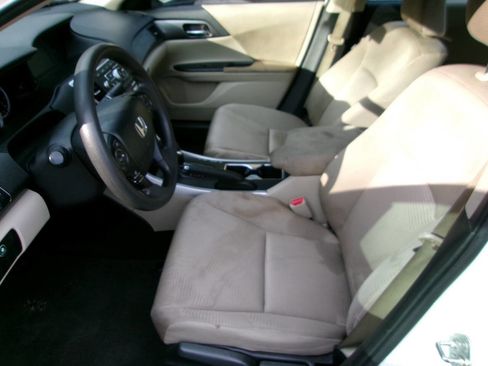 Used 2014 Honda Accord LX image 6