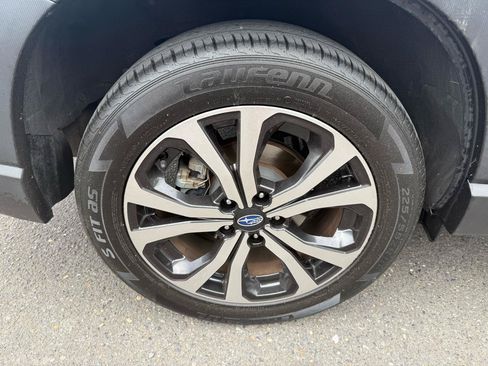 Used 2019 Subaru Forester Limited AWD/4WD image 40