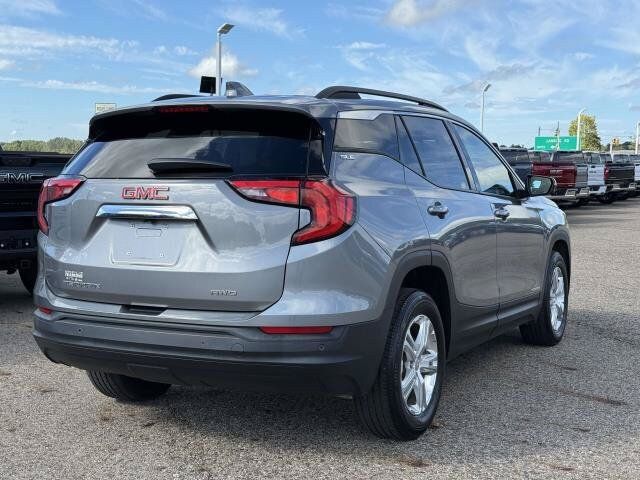 Used 2020 GMC Terrain SLE w/ Driver Convenience Package AWD/4WD image 5