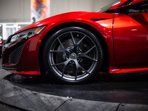 Used 2017 Acura NSX image 19