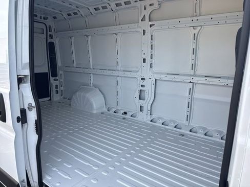 New 2026 RAM ProMaster 3500 w/ Premium Convenience Group image 13