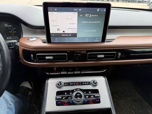 Certified 2022 Lincoln Aviator Reserve w/ Equipment Group 201A AWD/4WD image 18