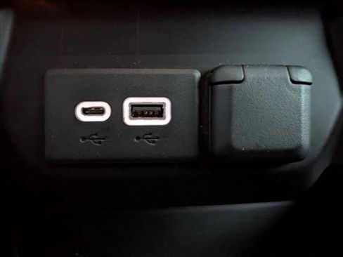 Used 2020 GMC Sierra 1500 Elevation w/ Elevation Value Package image 14