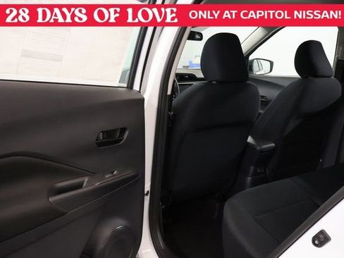 New 2025 Nissan Kicks Play S image 24