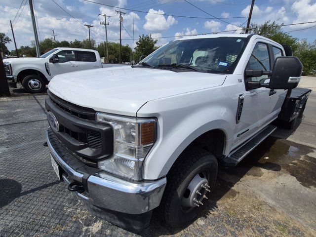 Used 2020 Ford F350 XL w/ Power Equipment Group AWD/4WD image 3
