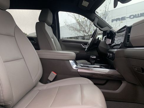 Used 2023 Chevrolet Silverado 1500 LTZ image 35