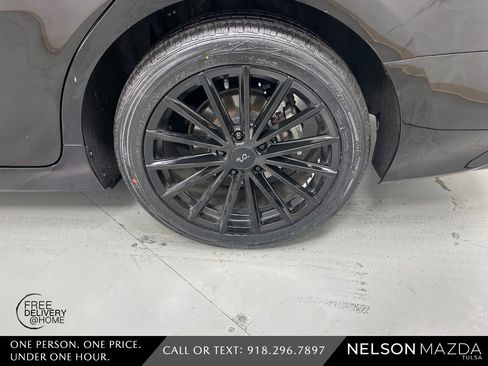 Used 2023 Toyota Camry XLE image 12