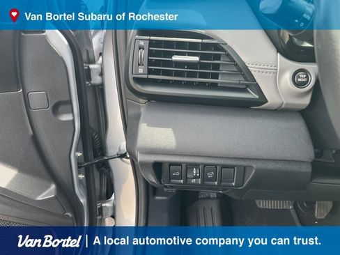 Certified 2025 Subaru Outback Premium AWD/4WD image 17