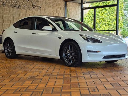 Used 2023 Tesla Model 3 Standard Range RWD image 8