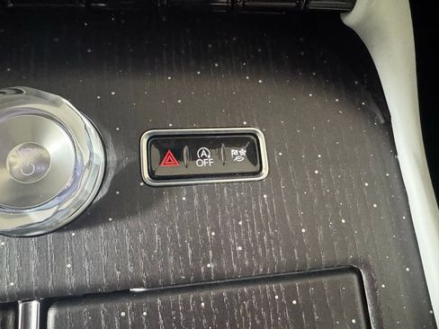 Certified 2025 Lincoln Navigator L Black Label AWD/4WD image 62