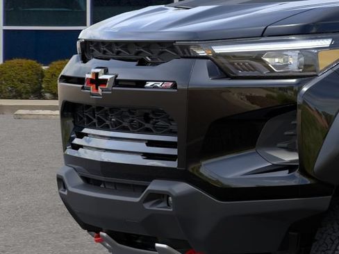 New 2026 Chevrolet Colorado ZR2 w/ Midnight Edition AWD/4WD image 13