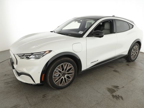 Used 2024 Ford Mustang Mach-E Premium image 14