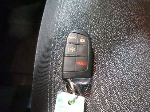 Used 2023 RAM ProMaster 2500 FWD image 16