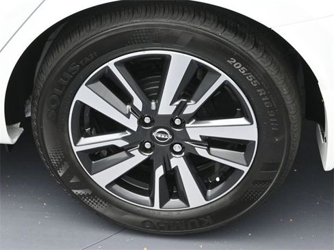 New 2025 Nissan Versa SV w/ Trunk Package image 8