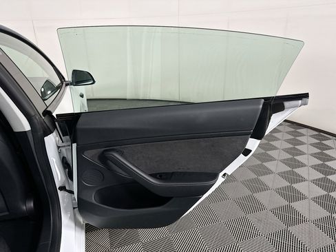 Used 2023 Tesla Model 3 Standard Range RWD image 28