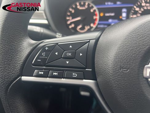 Used 2024 Nissan Altima 2.5 SV image 48