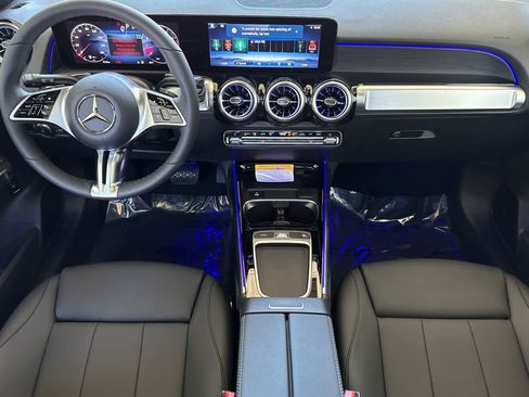 New 2026 Mercedes-Benz GLB 250 image 12