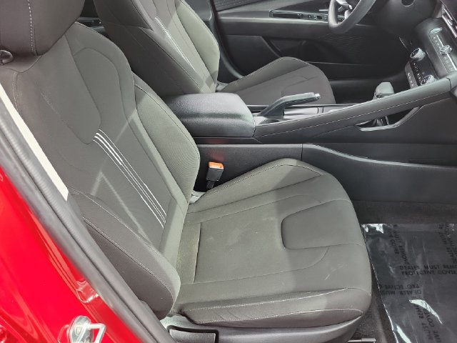 Used 2024 Hyundai Elantra SEL FWD image 17